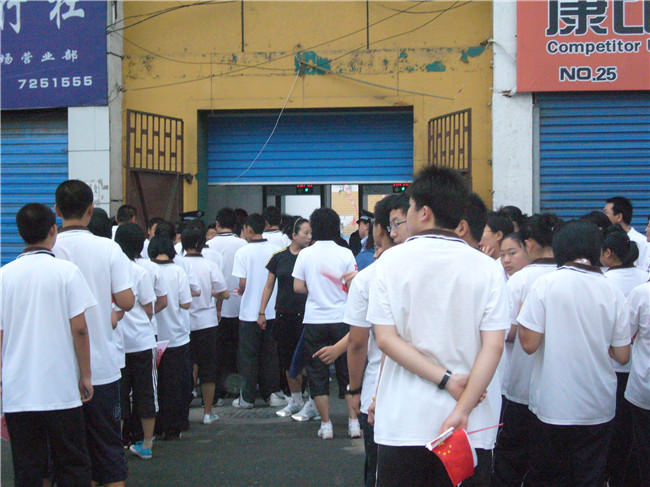 唐山奧運(yùn)圣火:SMA-8000安檢門性價比最高